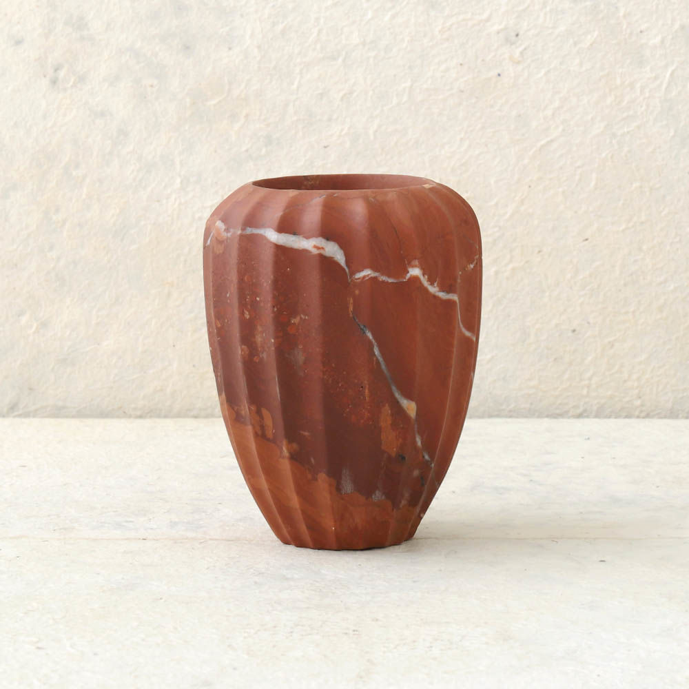 开云（中国） - 附件|花器|办公家具|设计师家具|凹槽花瓶