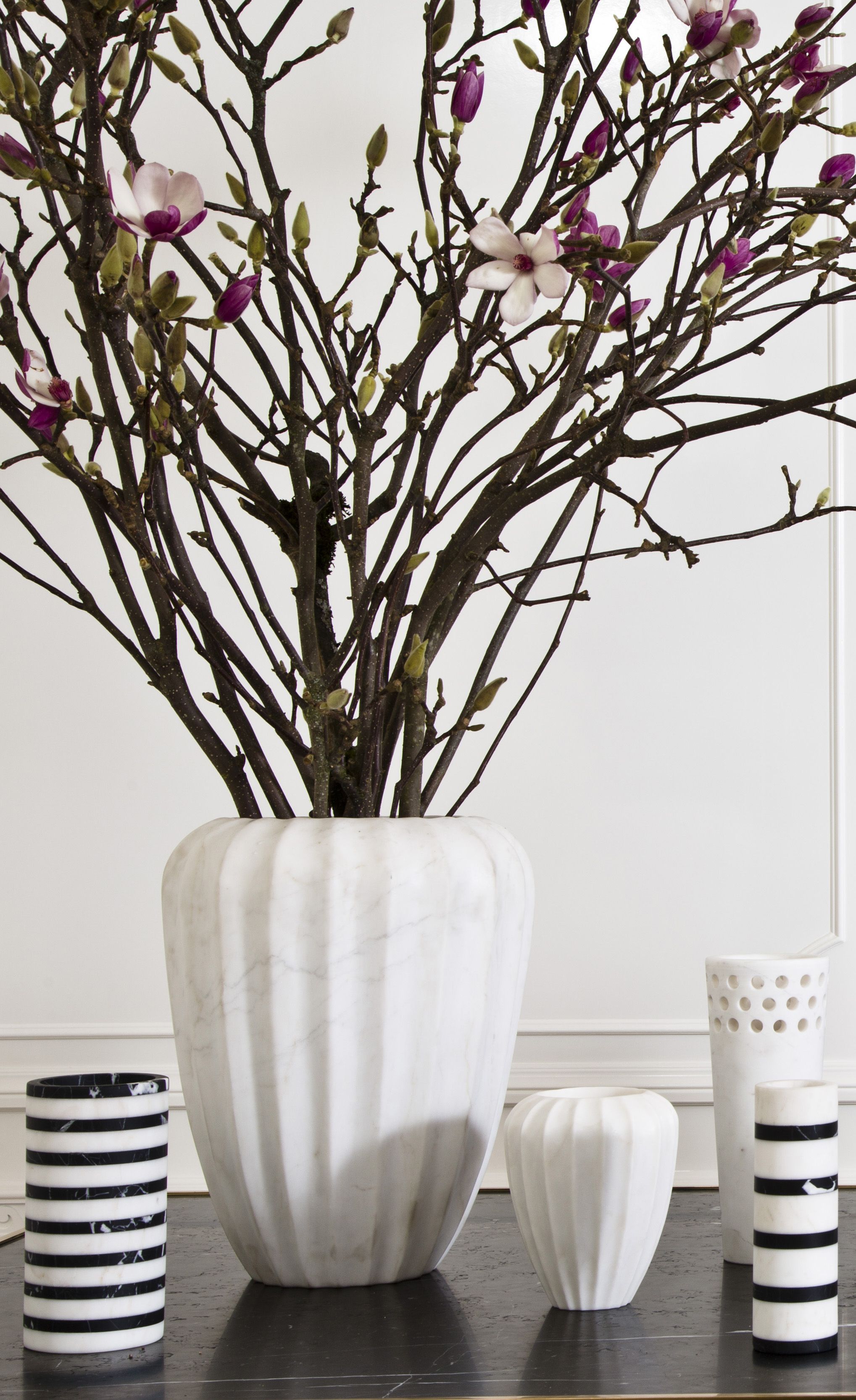 开云（中国） - 附件|花器|办公家具|设计师家具|凹槽花瓶