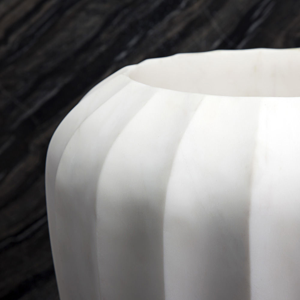 开云（中国） - 附件|花器|办公家具|设计师家具|凹槽花瓶