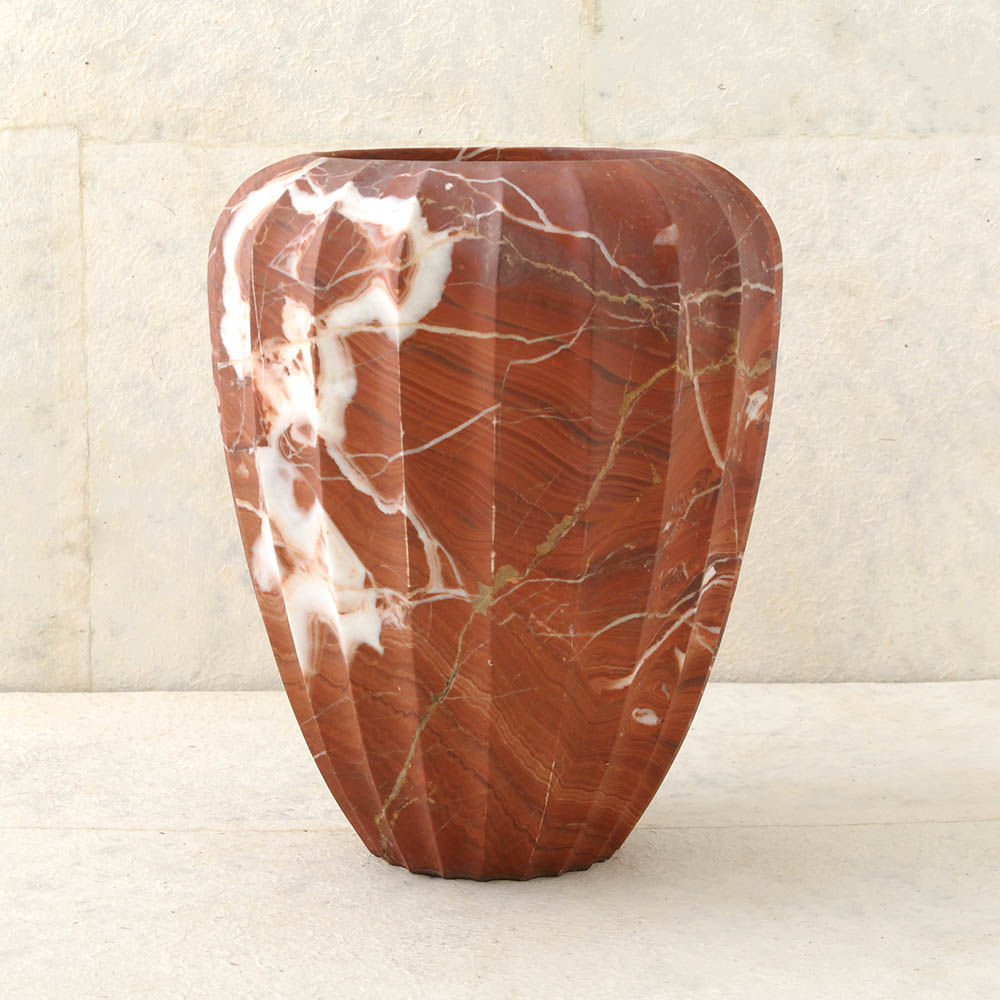 开云（中国） - 附件|花器|办公家具|设计师家具|凹槽花瓶