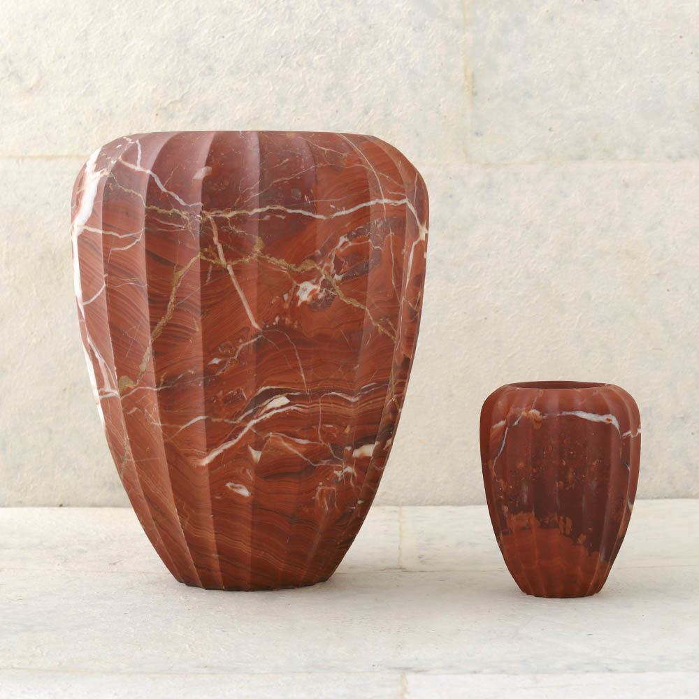 开云（中国） - 附件|花器|办公家具|设计师家具|凹槽花瓶