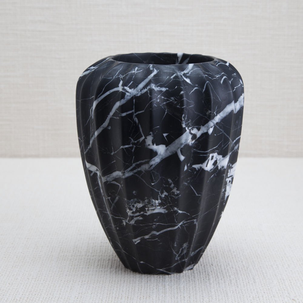 开云（中国） - 附件|花器|办公家具|设计师家具|凹槽花瓶