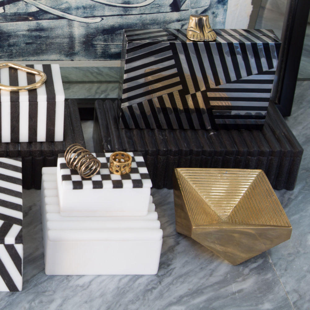 开云（中国） - 附件|饰品|办公家具|设计师家具|Diva碟