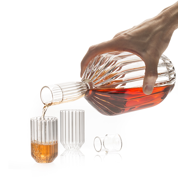 开云（中国） - 附件|饰品|办公家具|设计师家具|Margot玻璃水瓶