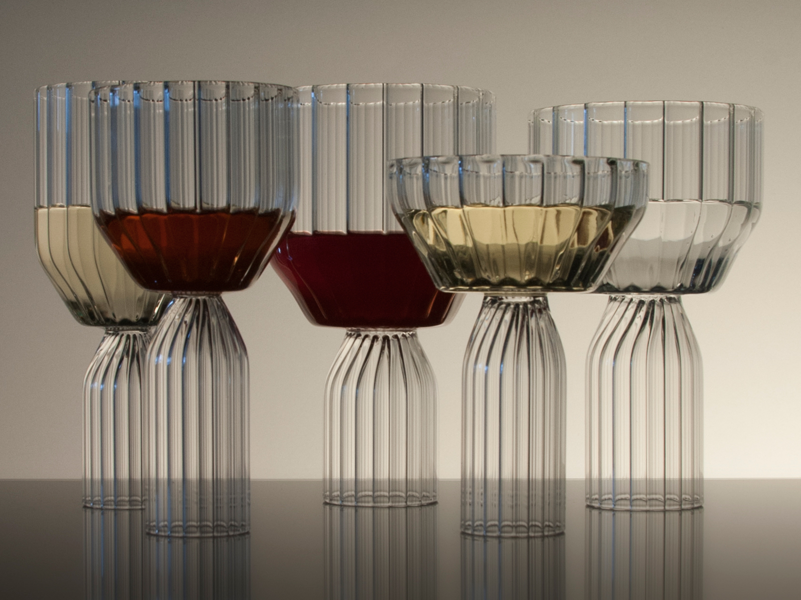 开云（中国） - 附件|饰品|办公家具|设计师家具|玛戈特高脚杯