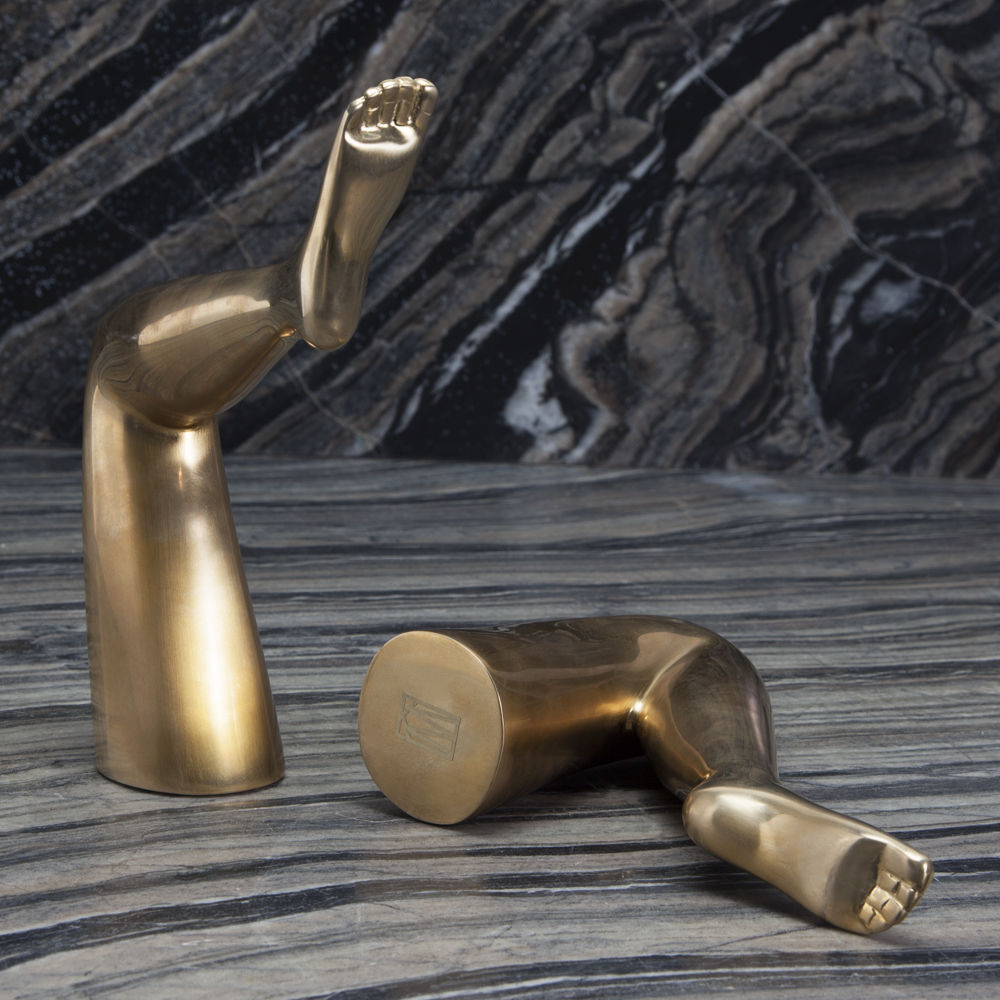 开云（中国） - 附件|饰品|办公家具|设计师家具|经典腿