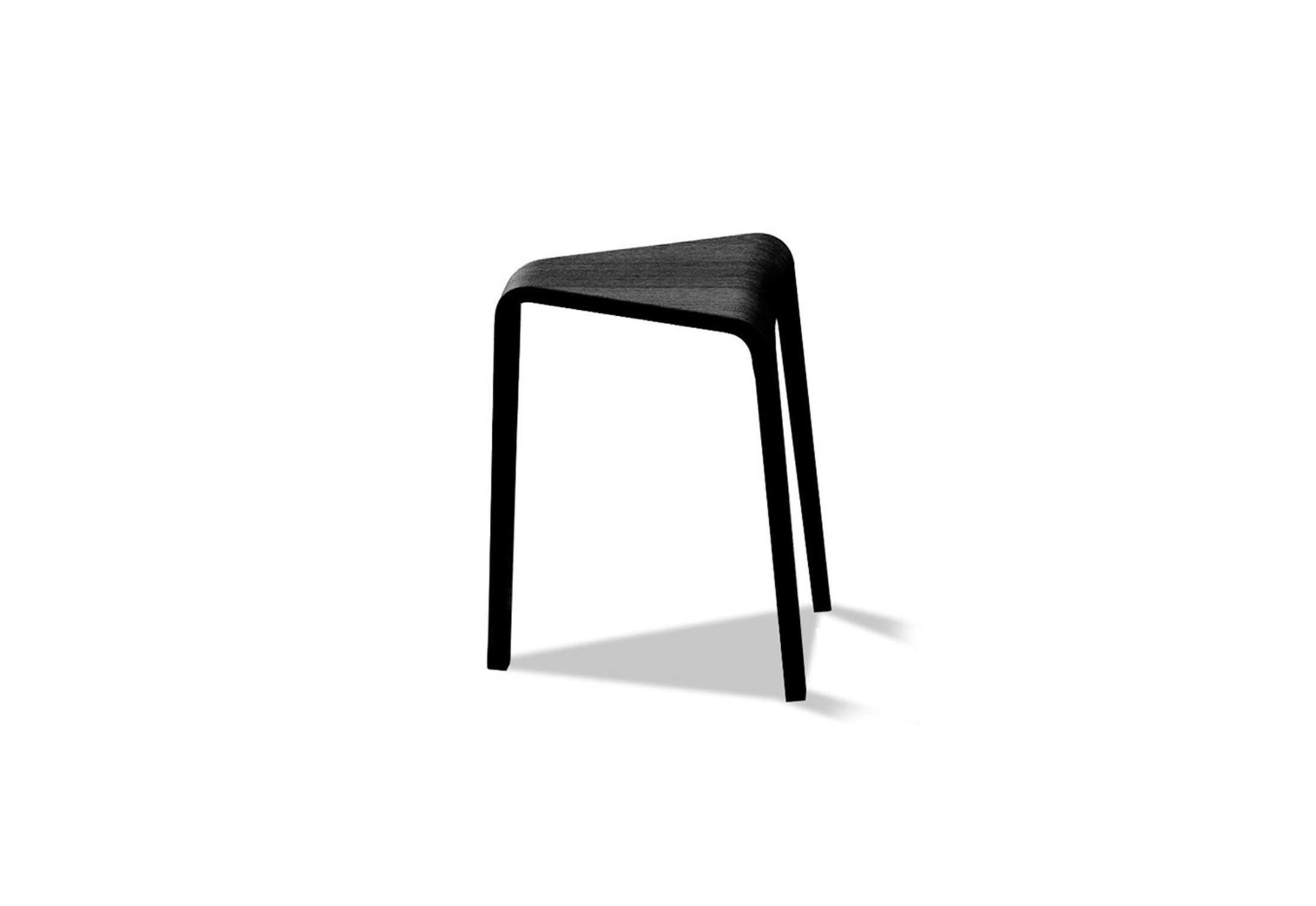 开云（中国） - 桌几|茶几/边几|办公家具|设计师家具|Ply 角几/茶几/咖啡桌