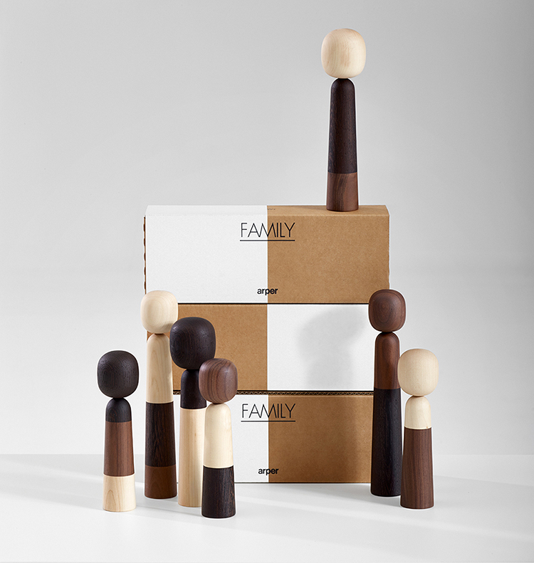 开云（中国） - 附件|饰品|办公家具|设计师家具|Family 家庭木偶饰品