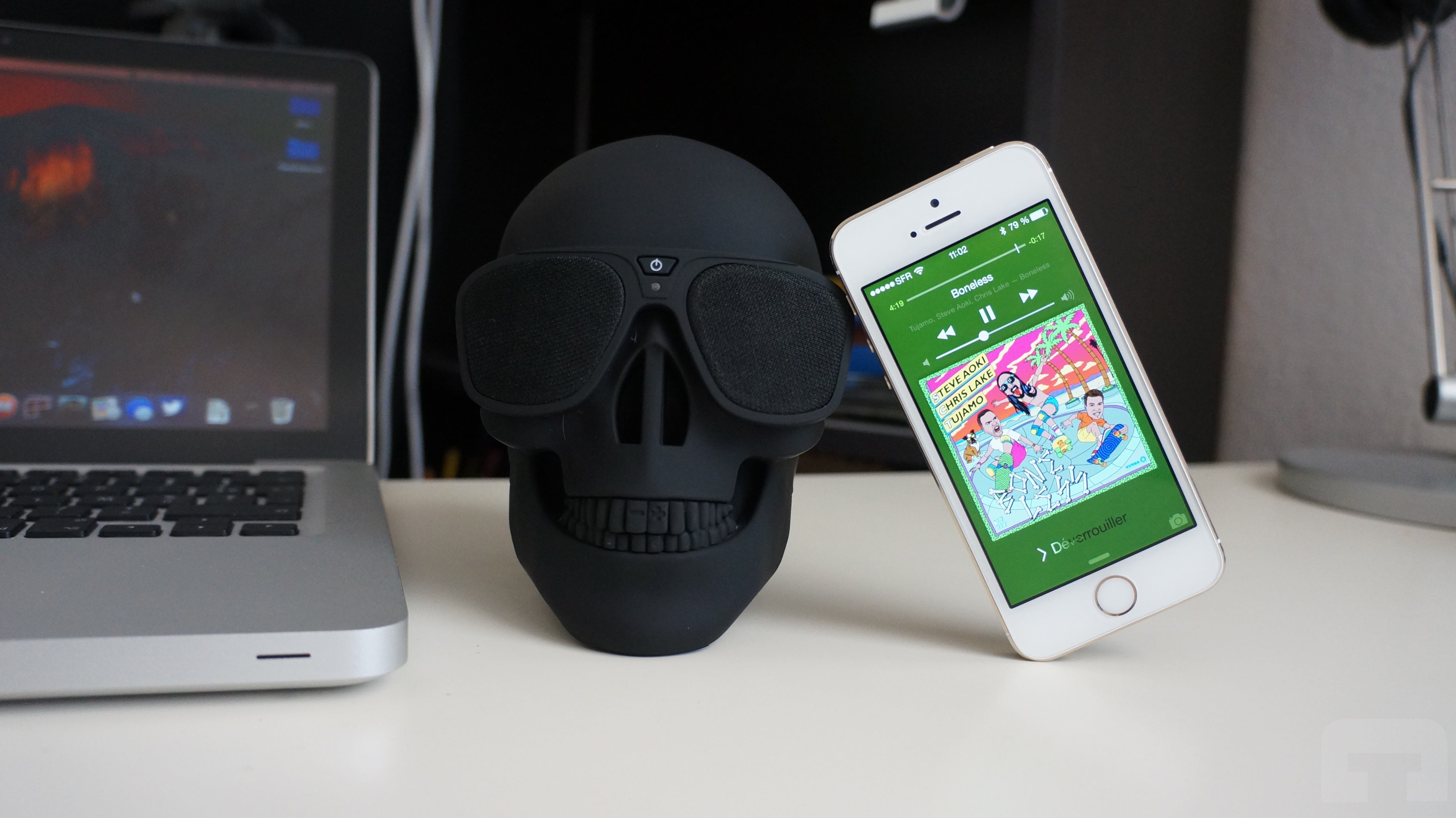 开云（中国） - 附件|饰品|办公家具|设计师家具|AeroSkull XS +音箱