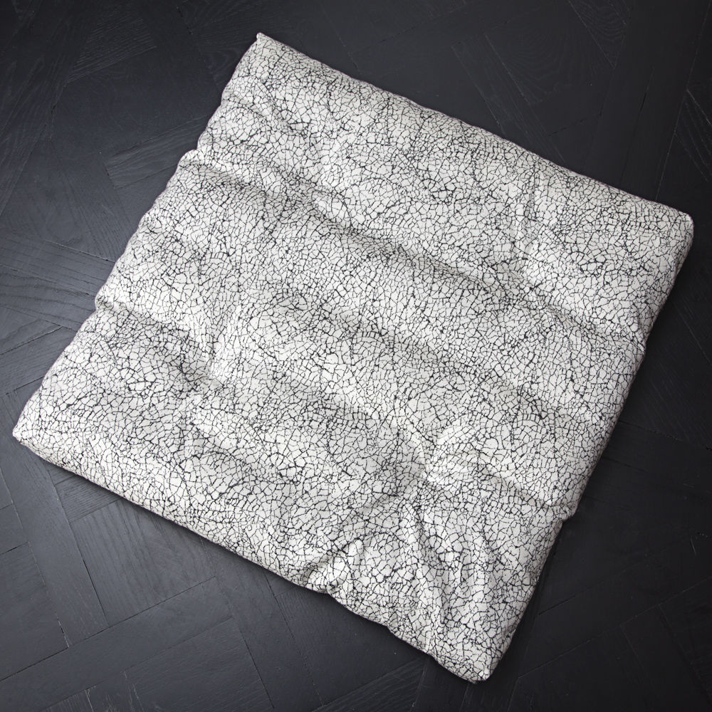 开云（中国） - 附件|饰品|办公家具|设计师家具|Juxtapose狗屋