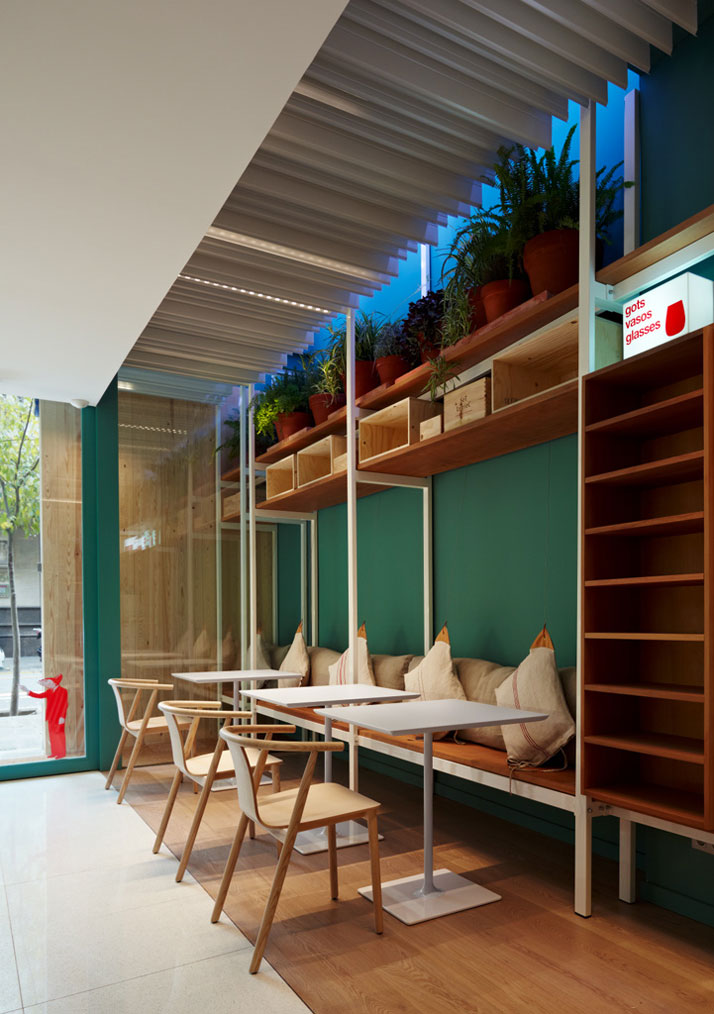 开云（中国） - 坐具|餐椅|办公家具|设计师家具|Bac