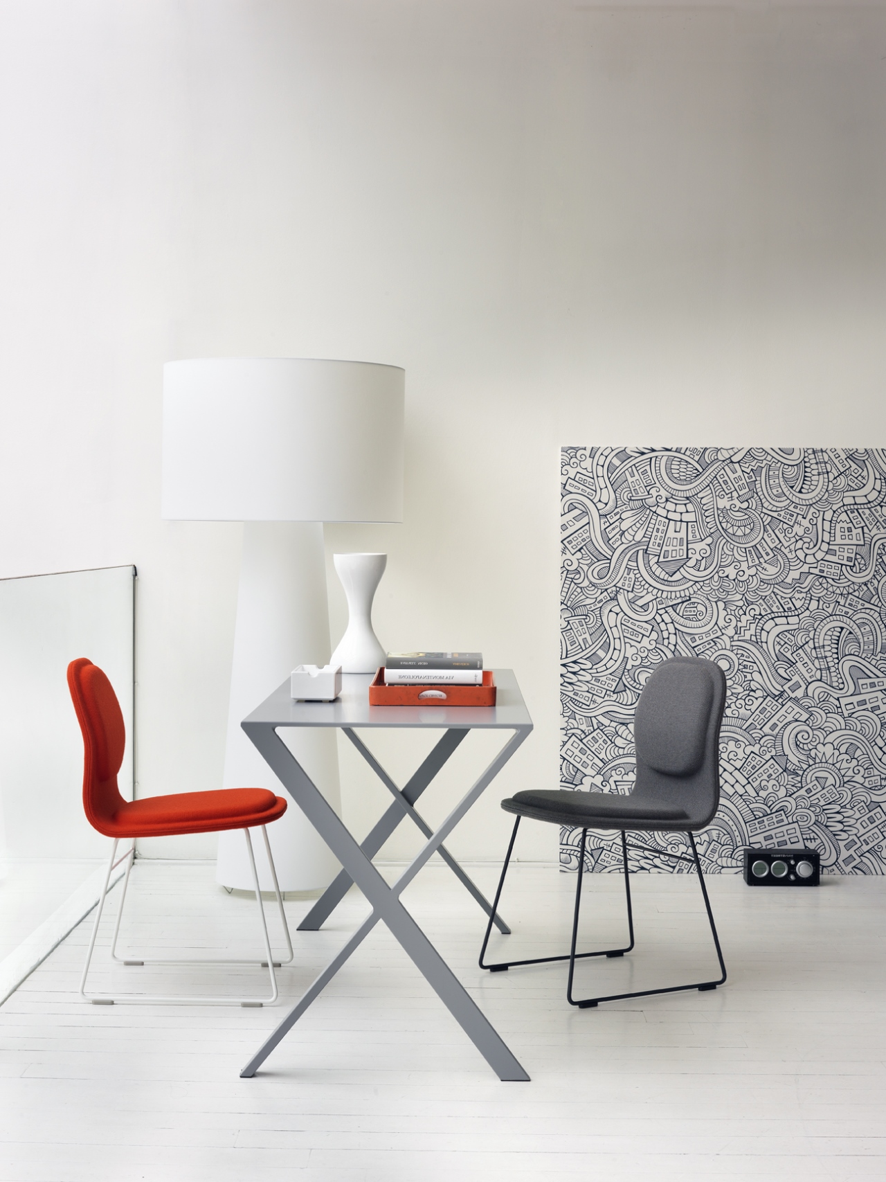 开云（中国） - 桌几|办公桌|办公家具|设计师家具|Bambi