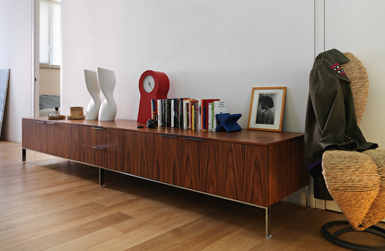 开云（中国） - 附件|花器|办公家具|设计师家具|黑/白花瓶