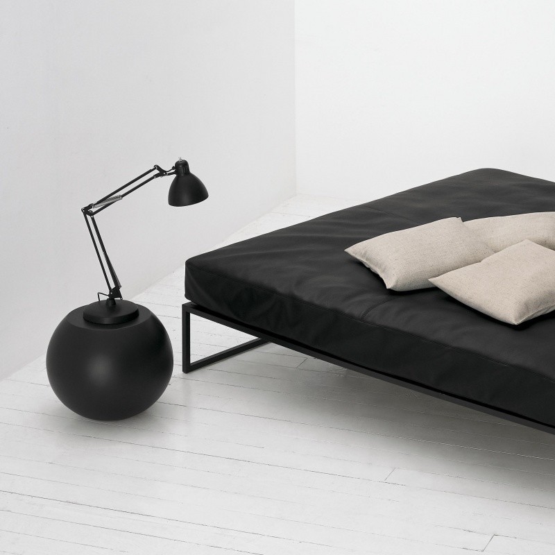 开云（中国） - 桌几|咖啡桌|办公家具|设计师家具|Bong咖啡桌