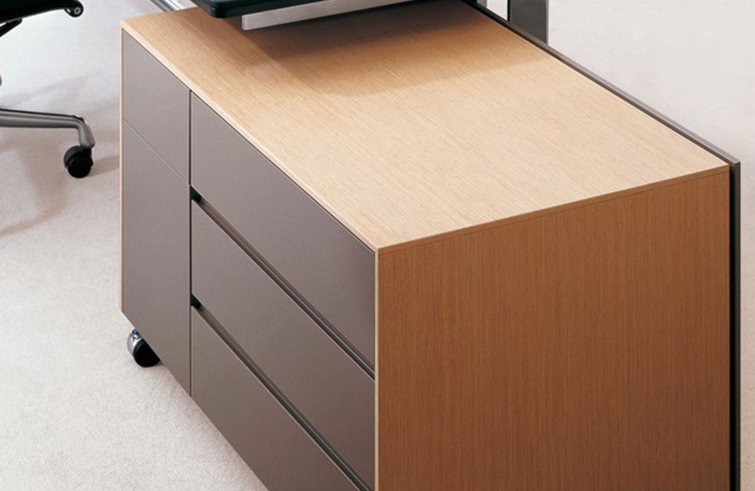 开云（中国） - 储物|储物柜|办公家具|设计师家具|KBES 储物柜