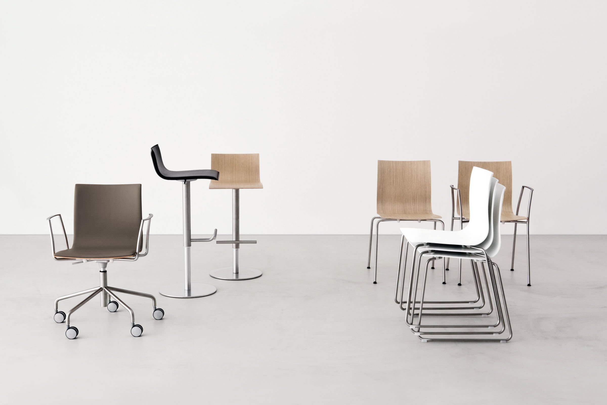 开云（中国） - 坐具|餐椅|办公家具|设计师家具|Thin 餐椅/会客椅