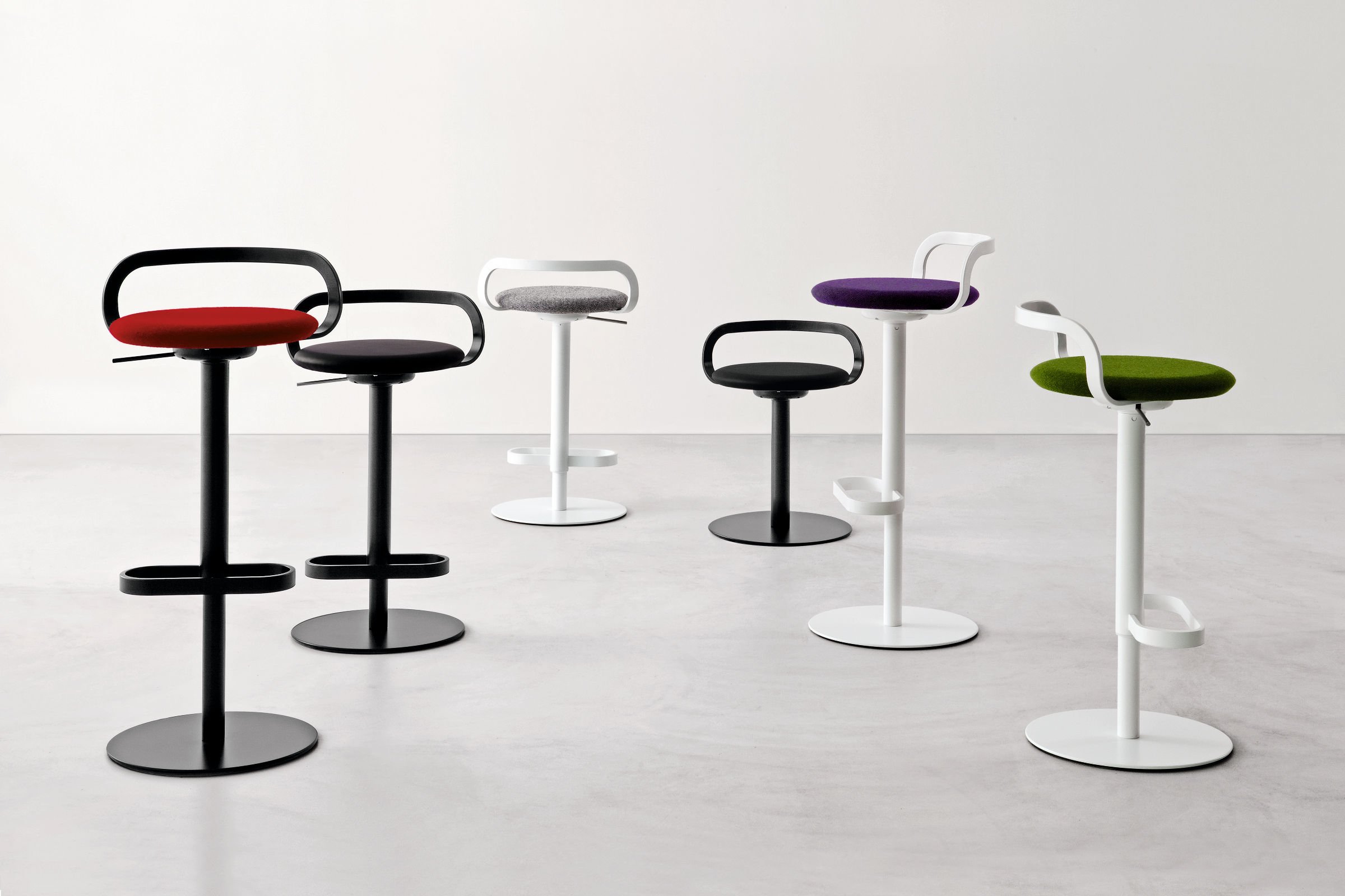 开云（中国） - 坐具|吧椅/凳子|办公家具|设计师家具|MAK 吧椅/高脚椅