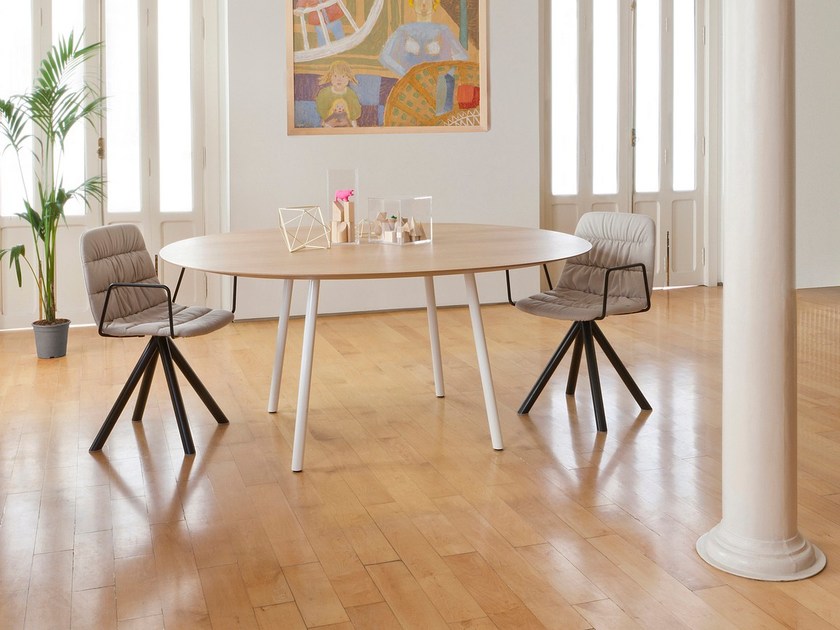 开云（中国） - 桌几|餐桌|办公家具|设计师家具|Maarten 桌子