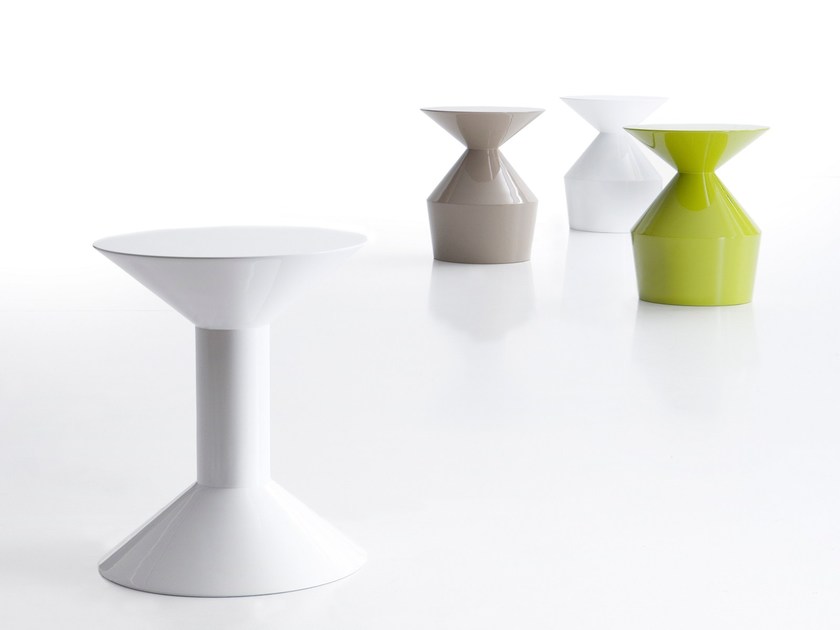 开云（中国） - 桌几|茶几/边几|办公家具|设计师家具|Shape 茶几/角几