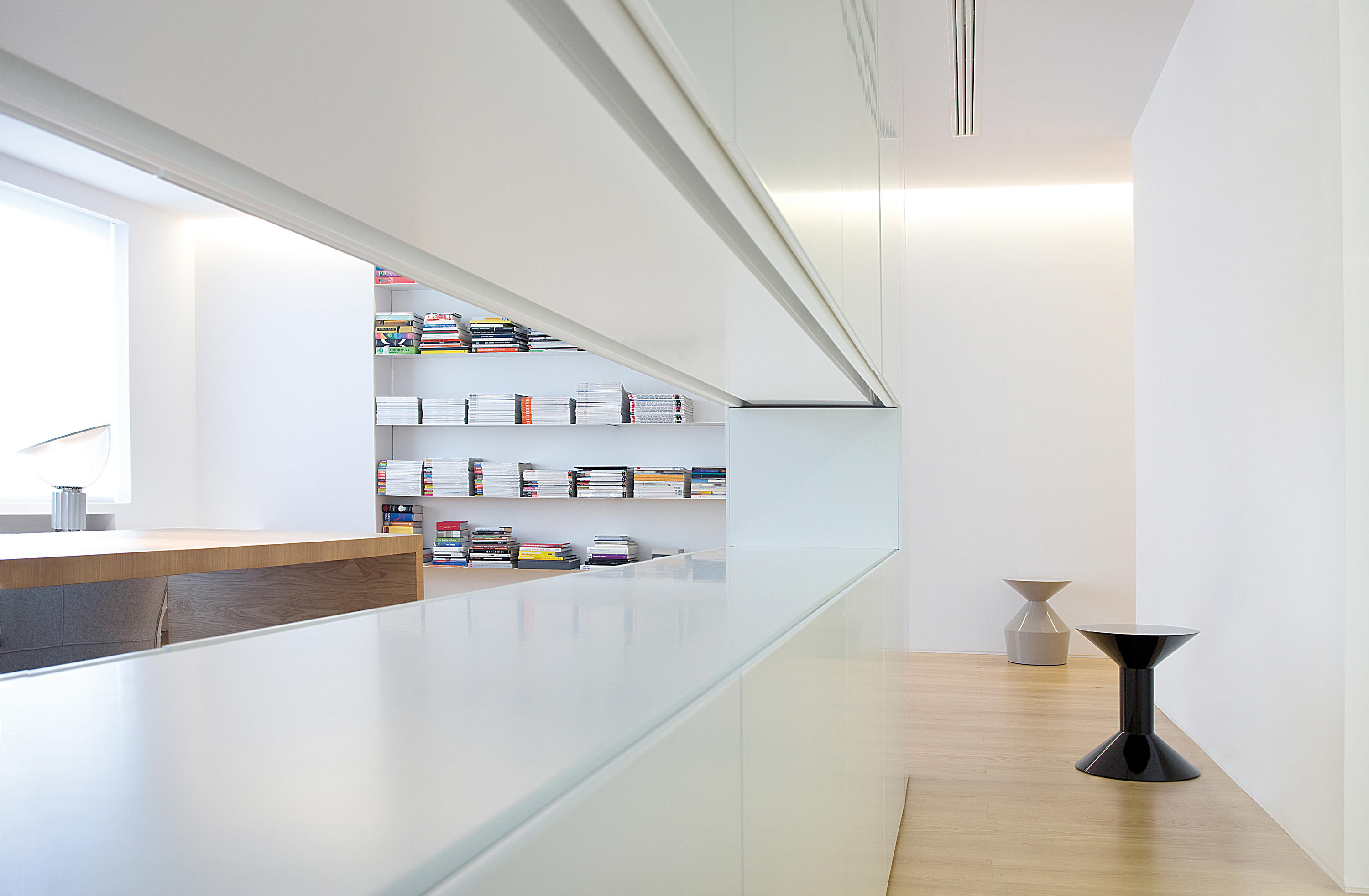 开云（中国） - 桌几|茶几/边几|办公家具|设计师家具|Shape 茶几/角几