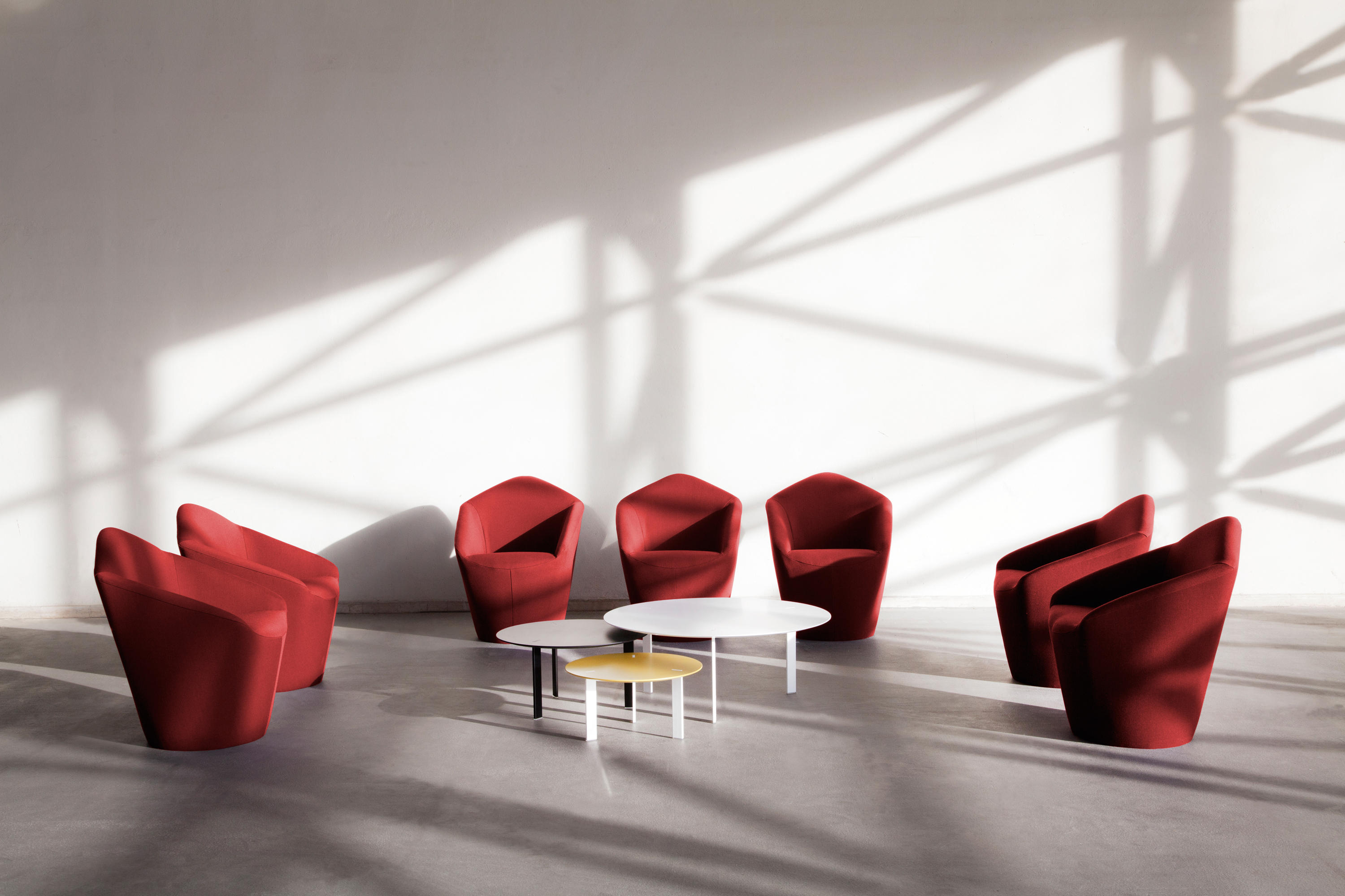 开云（中国） - 桌几|茶几/边几|办公家具|设计师家具|Ryutaro 茶几/角几