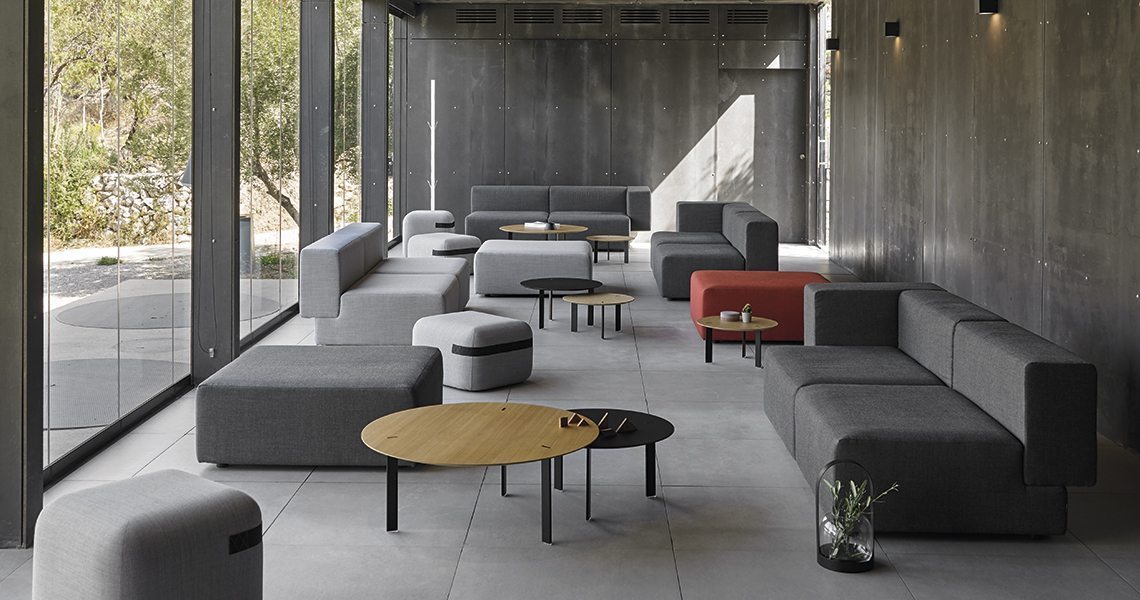 开云（中国） - 桌几|茶几/边几|办公家具|设计师家具|Ryutaro 茶几/角几