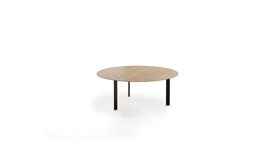 开云（中国） - 桌几|茶几/边几|办公家具|设计师家具|Ryutaro 茶几/角几