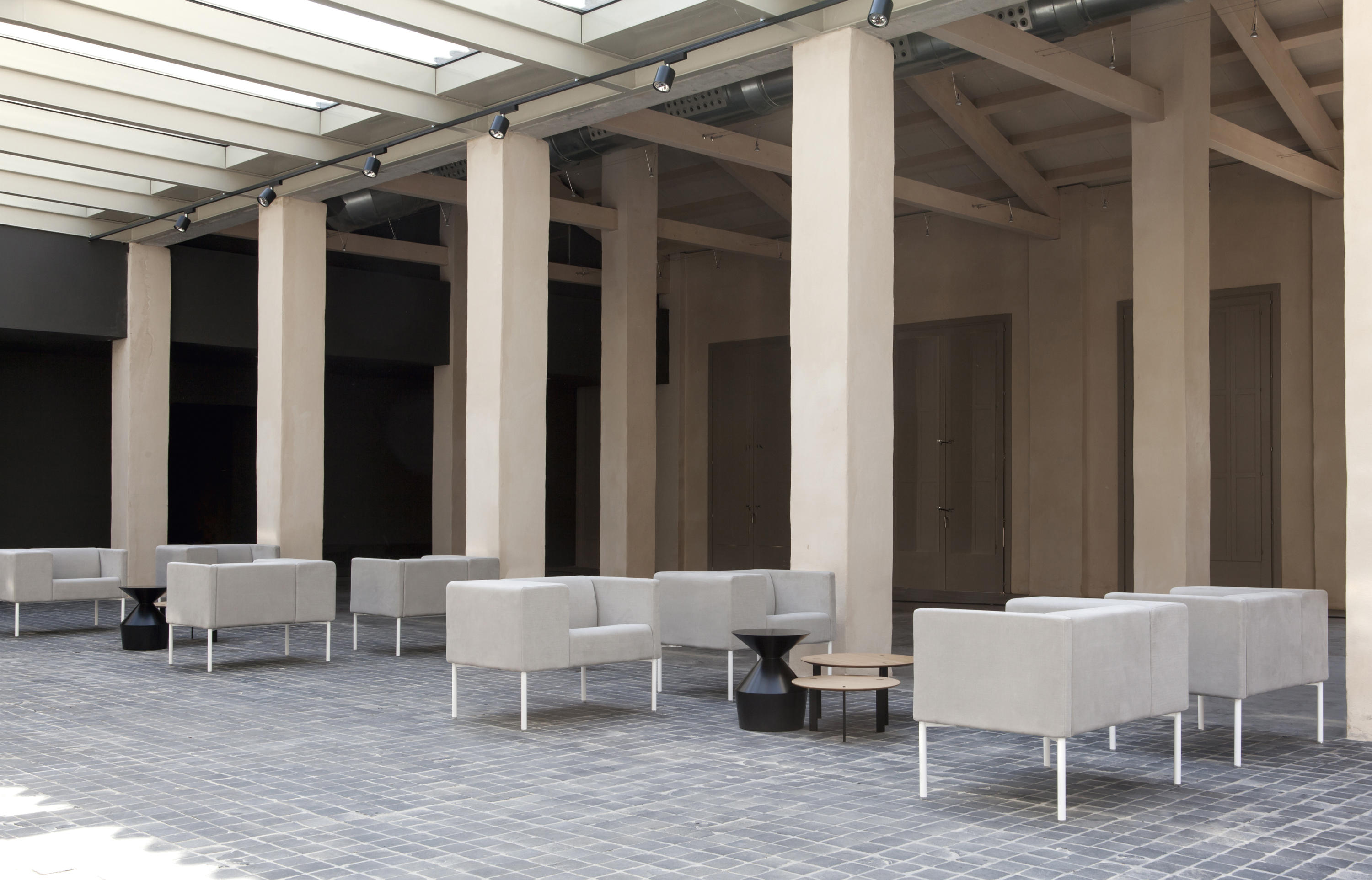 开云（中国） - 坐具|沙发|办公家具|设计师家具|Brix 扶手椅/沙发椅