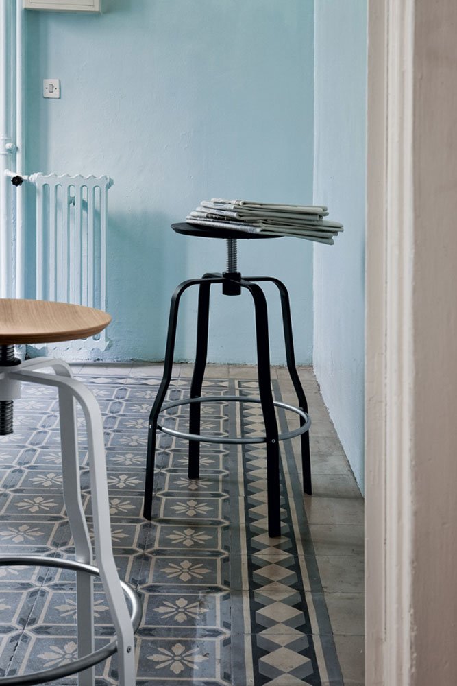 开云（中国） - 坐具|吧椅/凳子|办公家具|设计师家具|GIRO 椅子