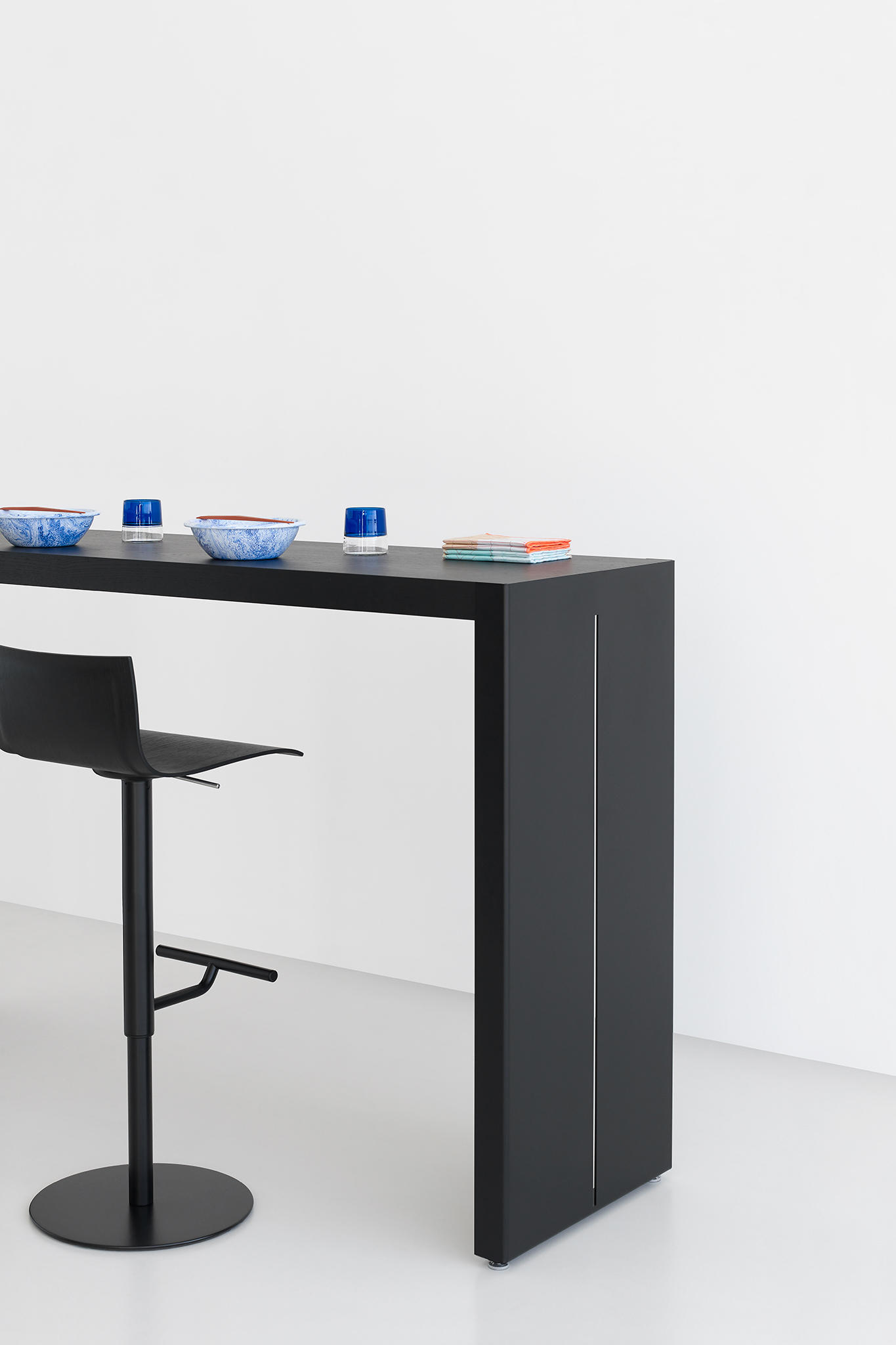 开云（中国） - 桌几|吧台|办公家具|设计师家具|PANCO 吧台