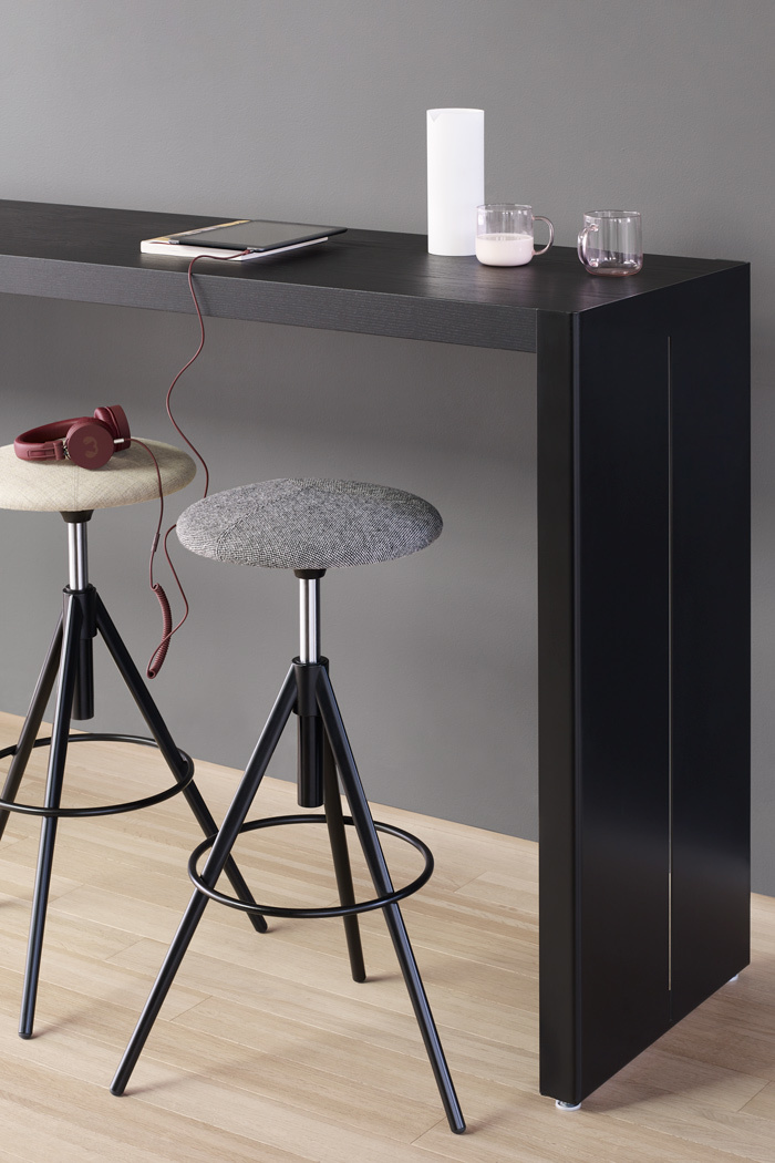 开云（中国） - 桌几|吧台|办公家具|设计师家具|PANCO 吧台