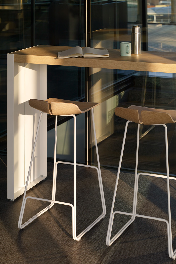 开云（中国） - 桌几|吧台|办公家具|设计师家具|PANCO 吧台