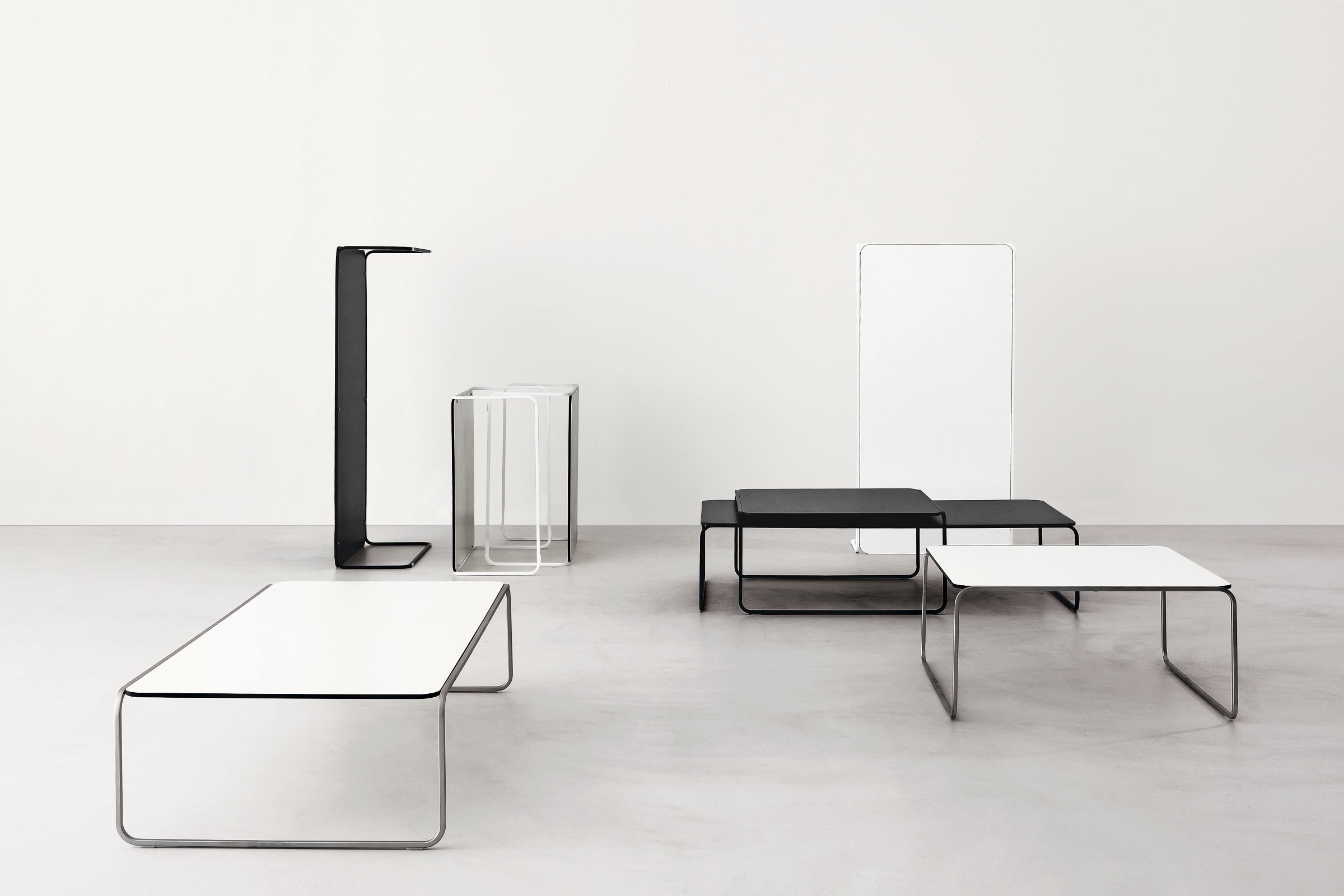 开云（中国） - 桌几|茶几/边几|办公家具|设计师家具|TOè 茶几