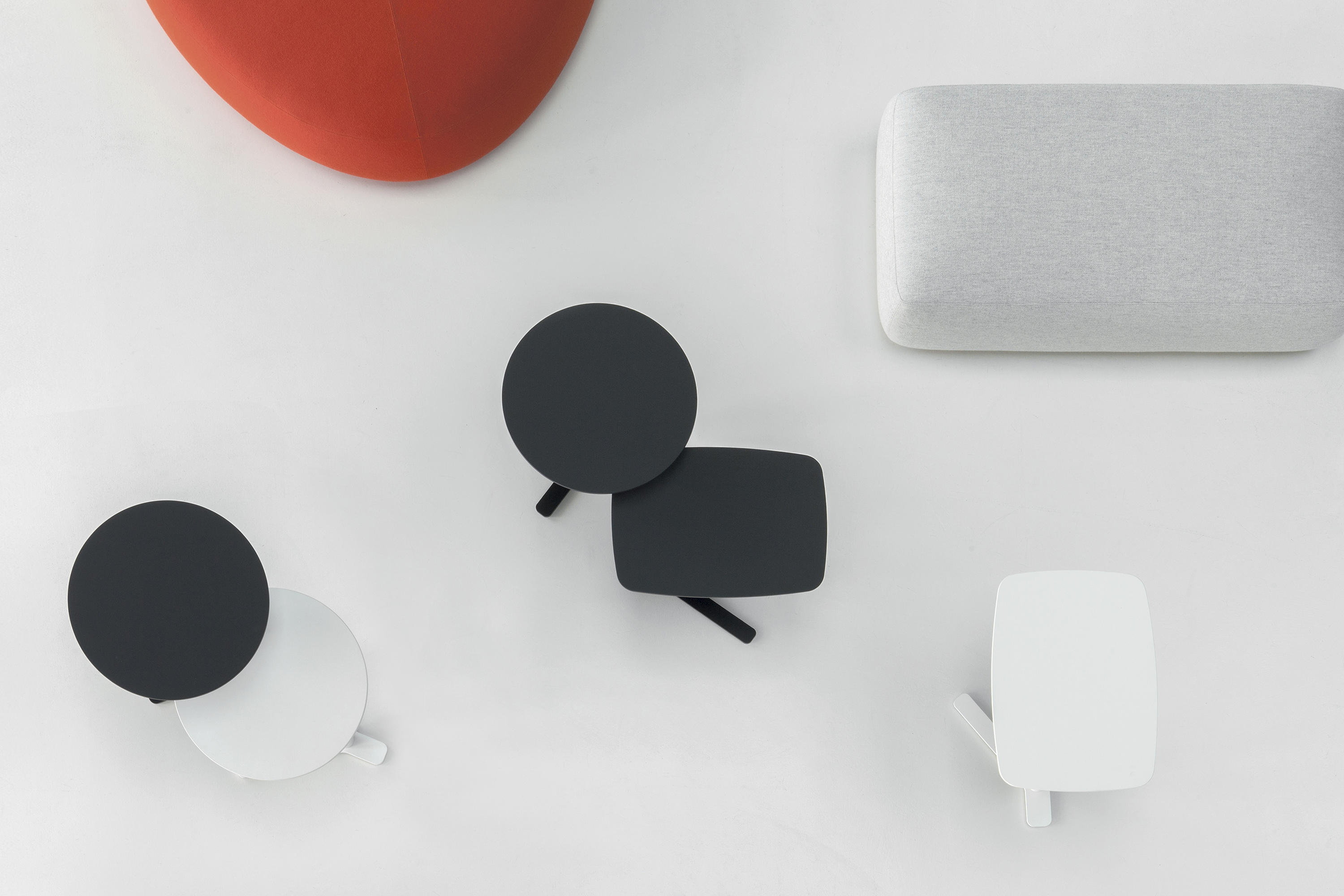 开云（中国） - 桌几|茶几/边几|办公家具|设计师家具|YO 茶几/边几