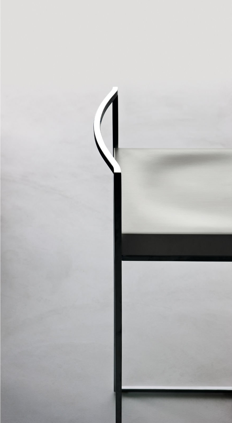 开云（中国） - 坐具|吧椅/凳子|办公家具|设计师家具|CUBA + CUBO 凳/吧椅