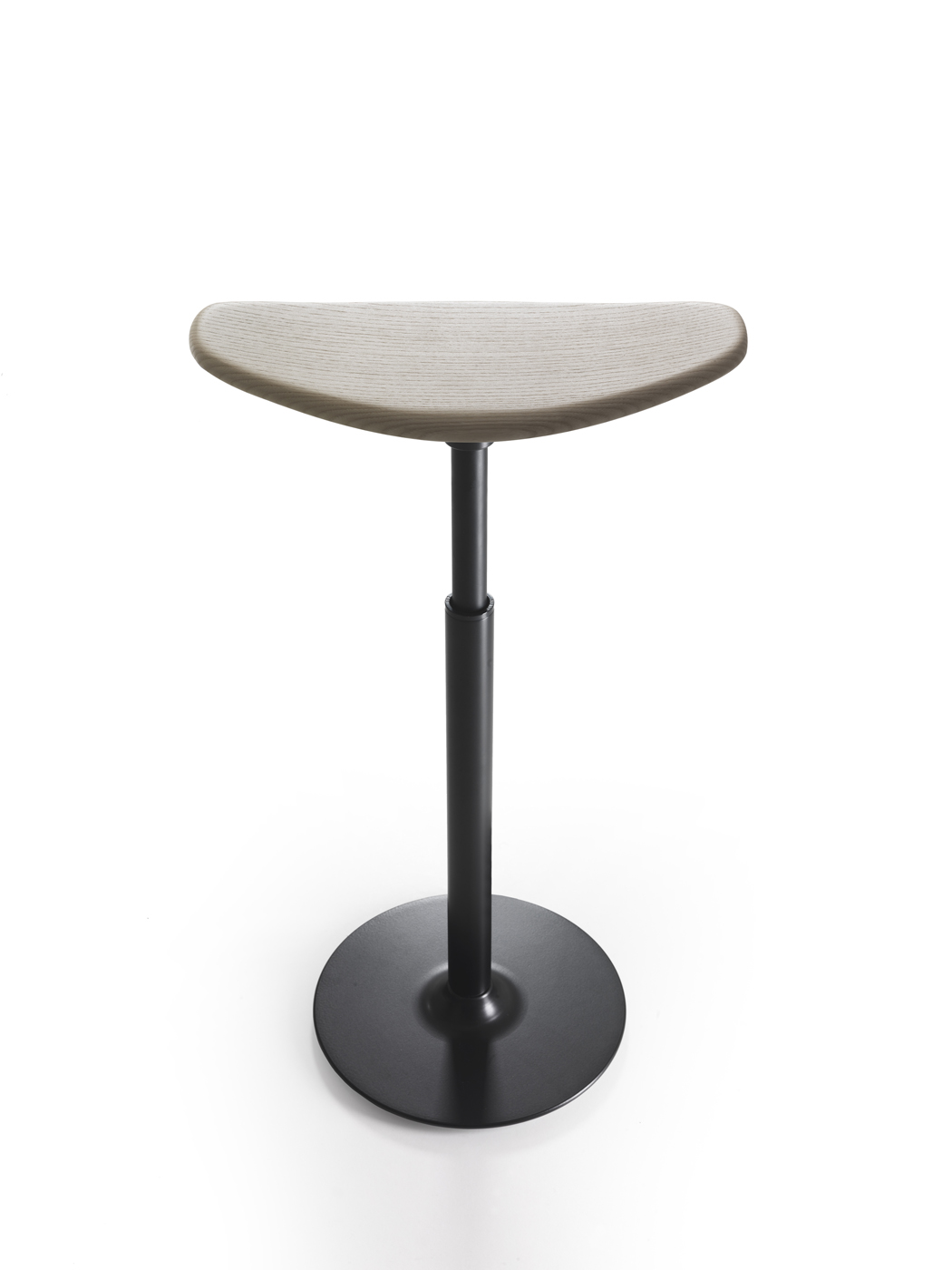 开云（中国） - 坐具|吧椅/凳子|办公家具|设计师家具|RYO 凳/吧椅