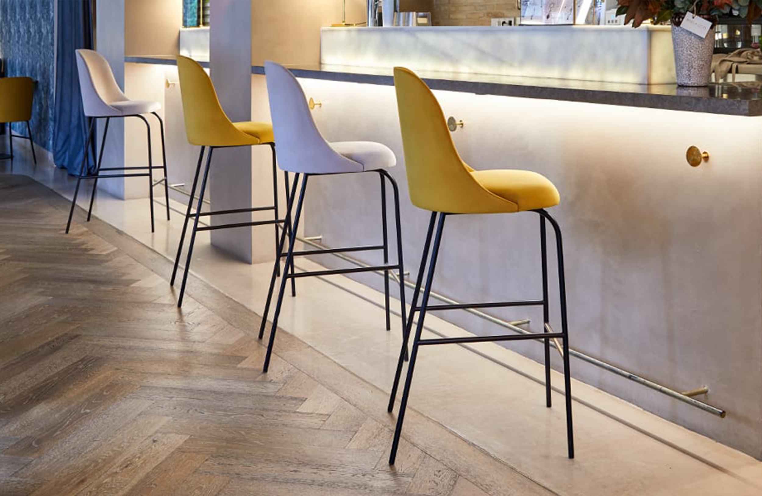 开云（中国） - 坐具|吧椅/凳子|办公家具|设计师家具|Aleta Swivel 吧椅