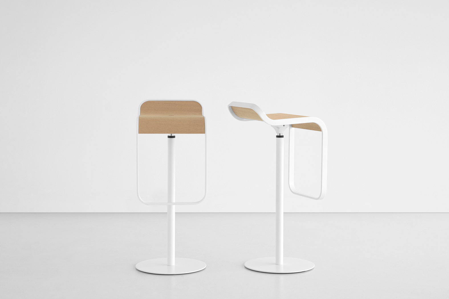 开云（中国） - 坐具|吧椅/凳子|办公家具|设计师家具|LEM 凳/吧椅