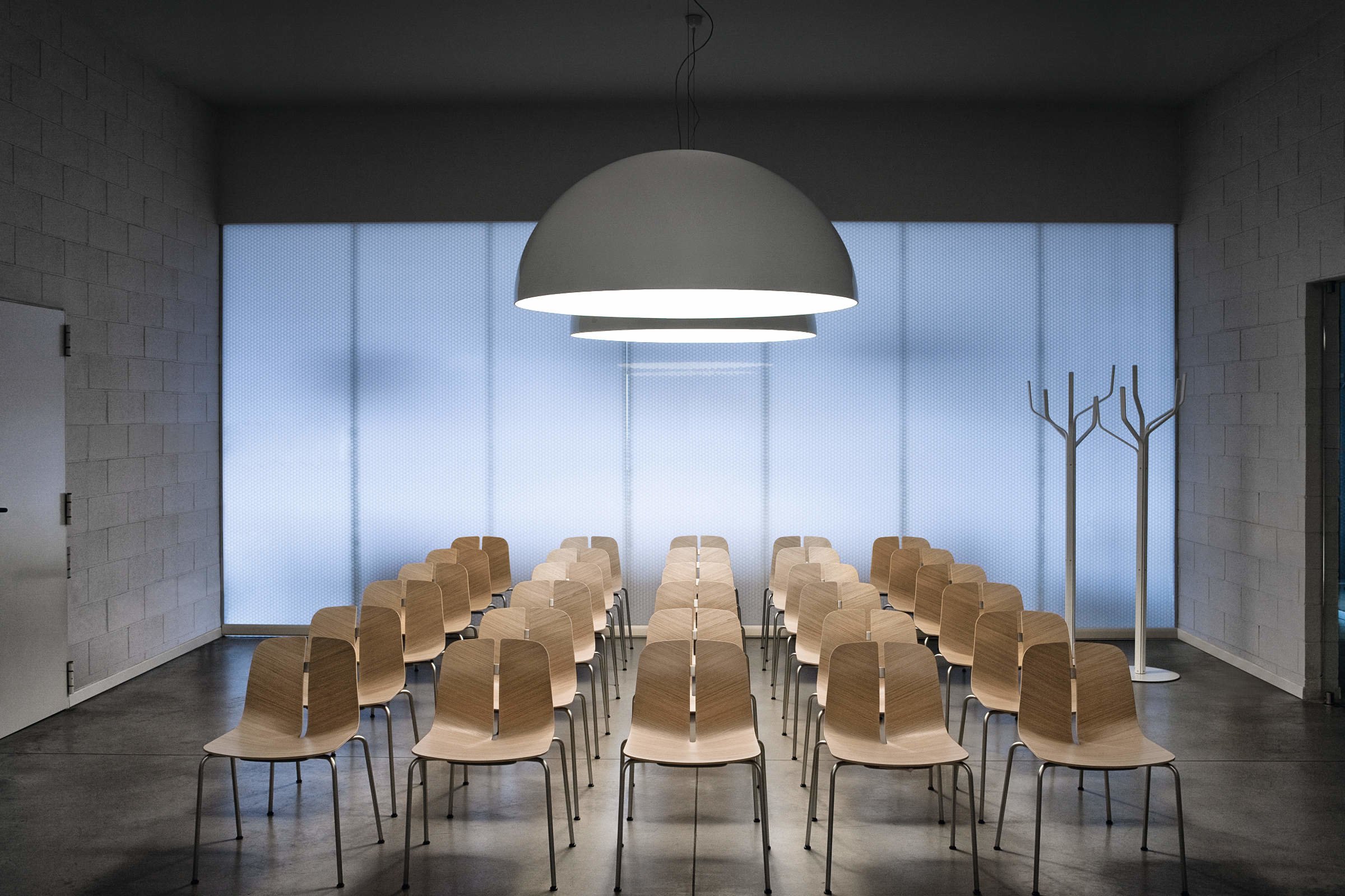 开云（中国） - 坐具|餐椅|办公家具|设计师家具|LINK 餐椅/洽谈椅