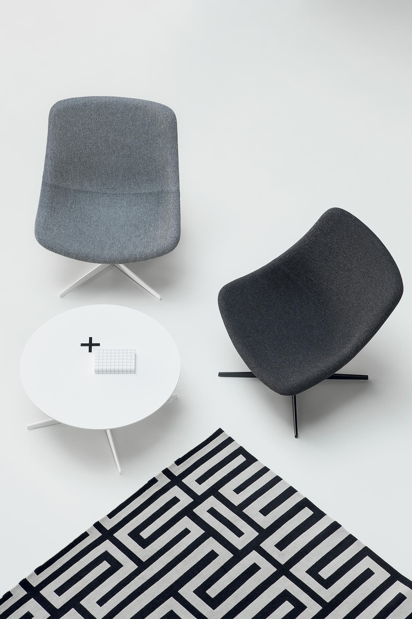 开云（中国） - 坐具|休闲椅|办公家具|设计师家具|AUKI 休闲椅