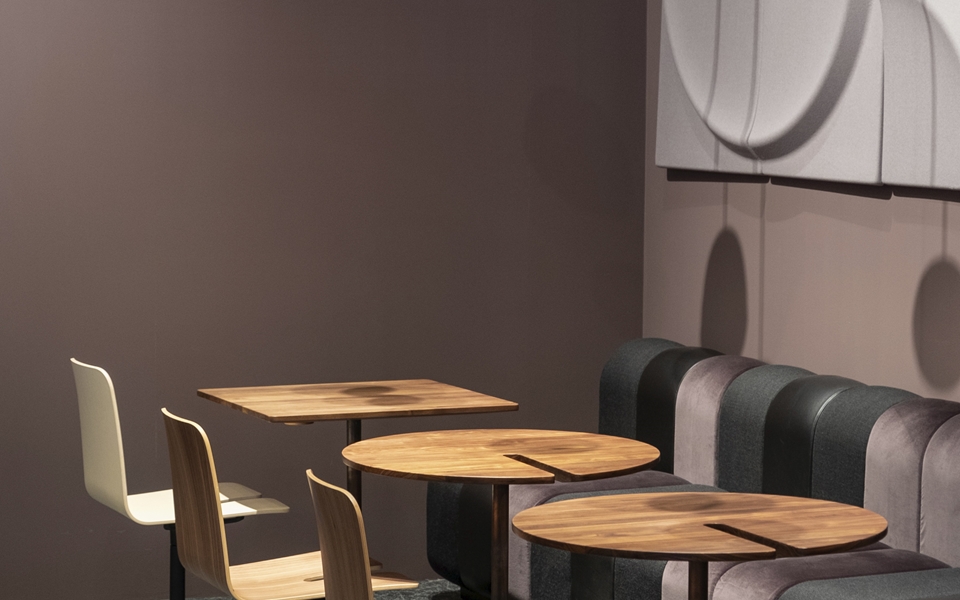 开云（中国） - 桌几|咖啡桌|办公家具|设计师家具|GAP 洽谈桌