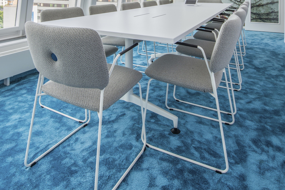 开云（中国） - 坐具|休闲椅|办公家具|设计师家具|DUNDRA 洽谈椅