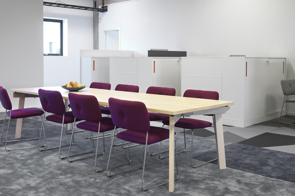 开云（中国） - 坐具|休闲椅|办公家具|设计师家具|DUNDRA 洽谈椅