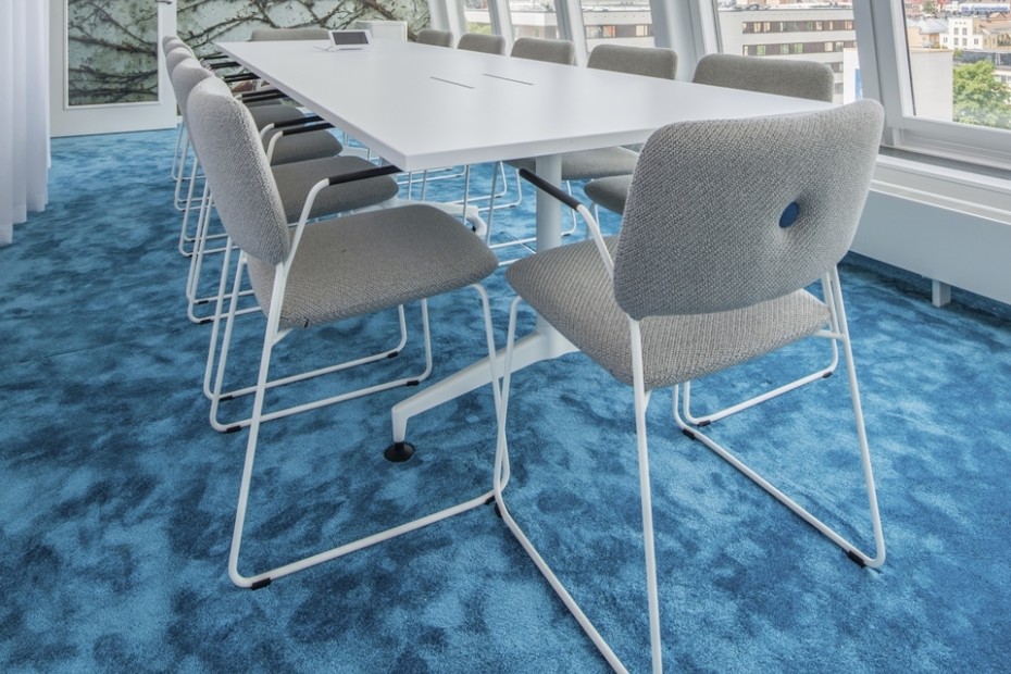 开云（中国） - 坐具|休闲椅|办公家具|设计师家具|DUNDRA 洽谈椅