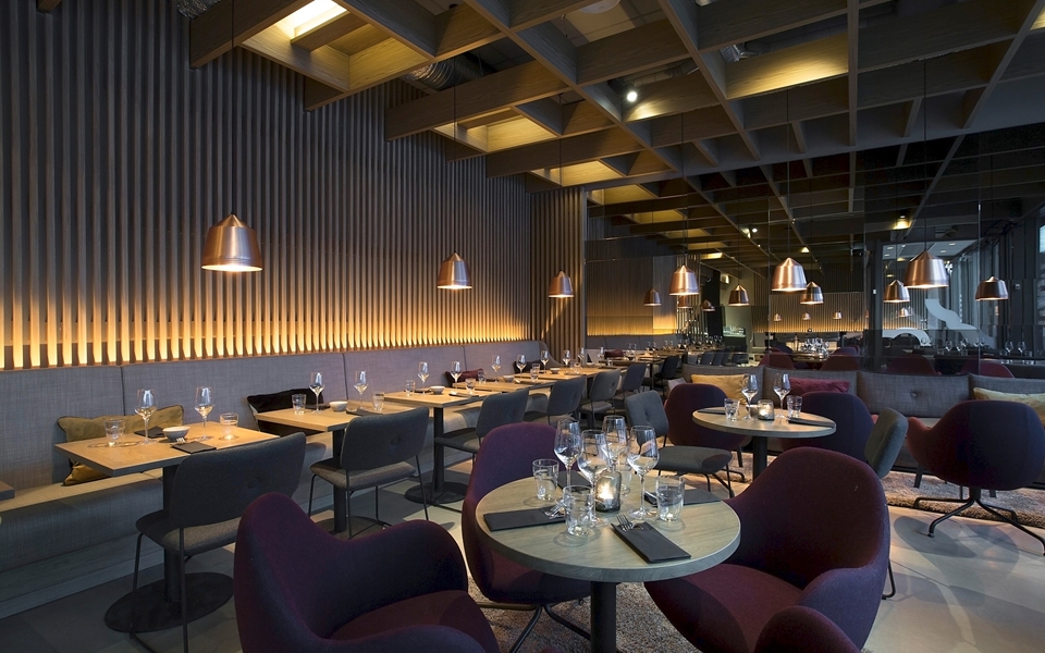 开云（中国） - 坐具|休闲椅|办公家具|设计师家具|DUNDRA 洽谈椅