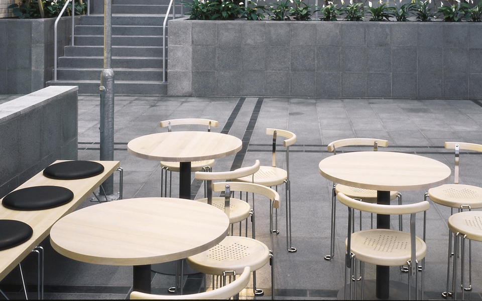 开云（中国） - 坐具|餐椅|办公家具|设计师家具|B4 洽谈椅/餐椅