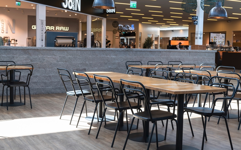 开云（中国） - 桌几|咖啡桌|办公家具|设计师家具|Bit 咖啡桌