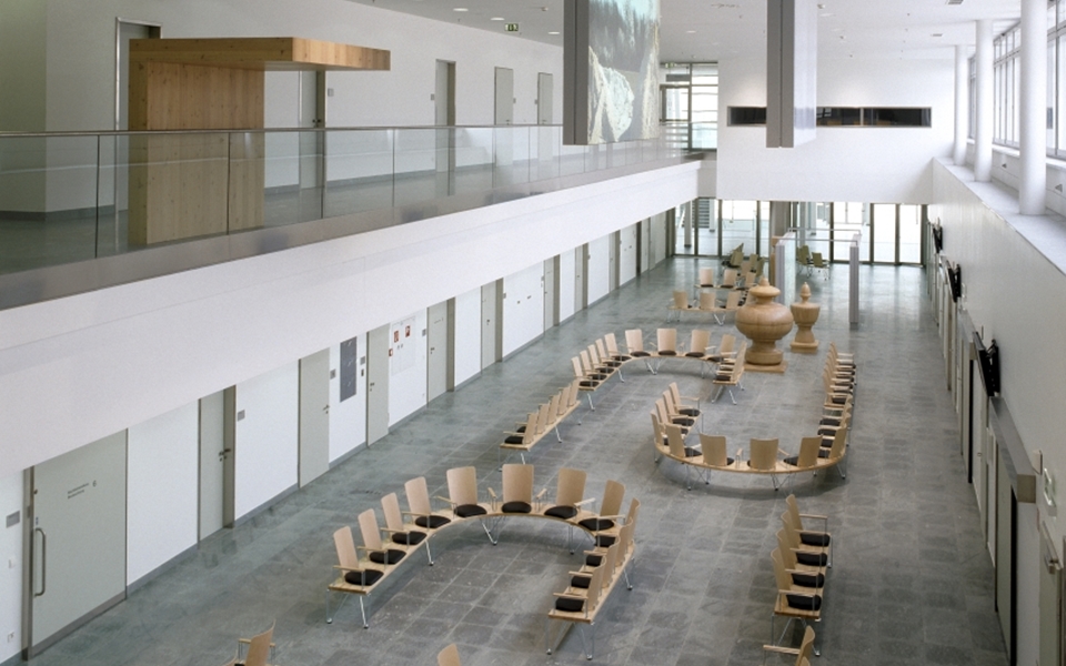 开云（中国） - 坐具|长凳|办公家具|设计师家具|GATE  长椅