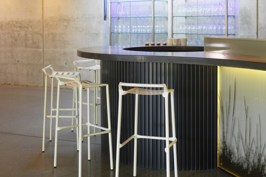 开云（中国） - 坐具|吧椅/凳子|办公家具|设计师家具|STRAW 吧椅