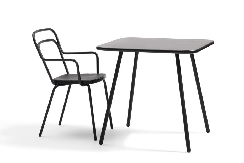 开云（中国） - 桌几|咖啡桌|办公家具|设计师家具|KAFFE 咖啡桌/茶几